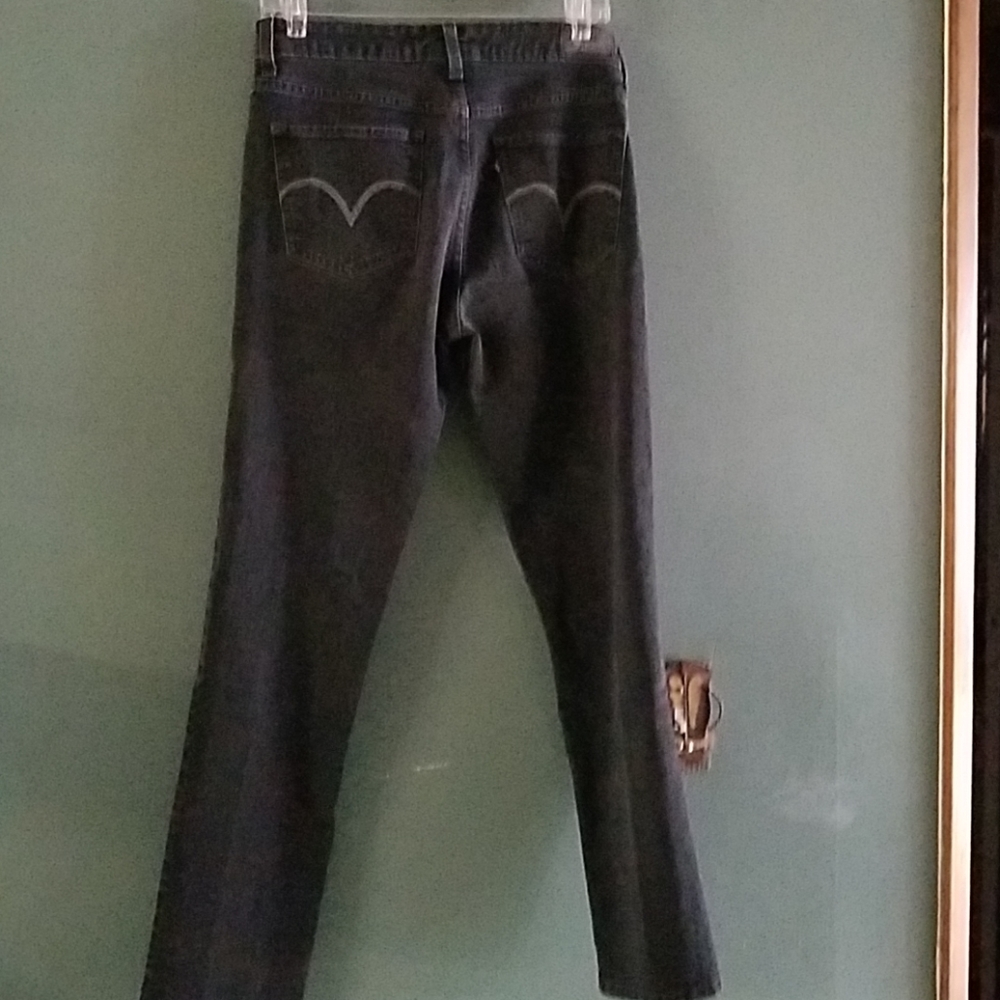 Levi's - Picture 3 of 4